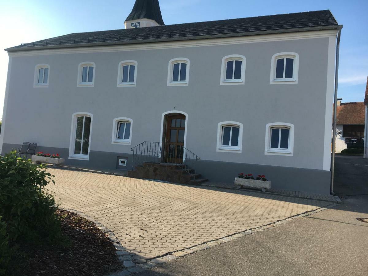 Ferienwohnung Zum Dorfwirt Riedenburg Buitenkant foto