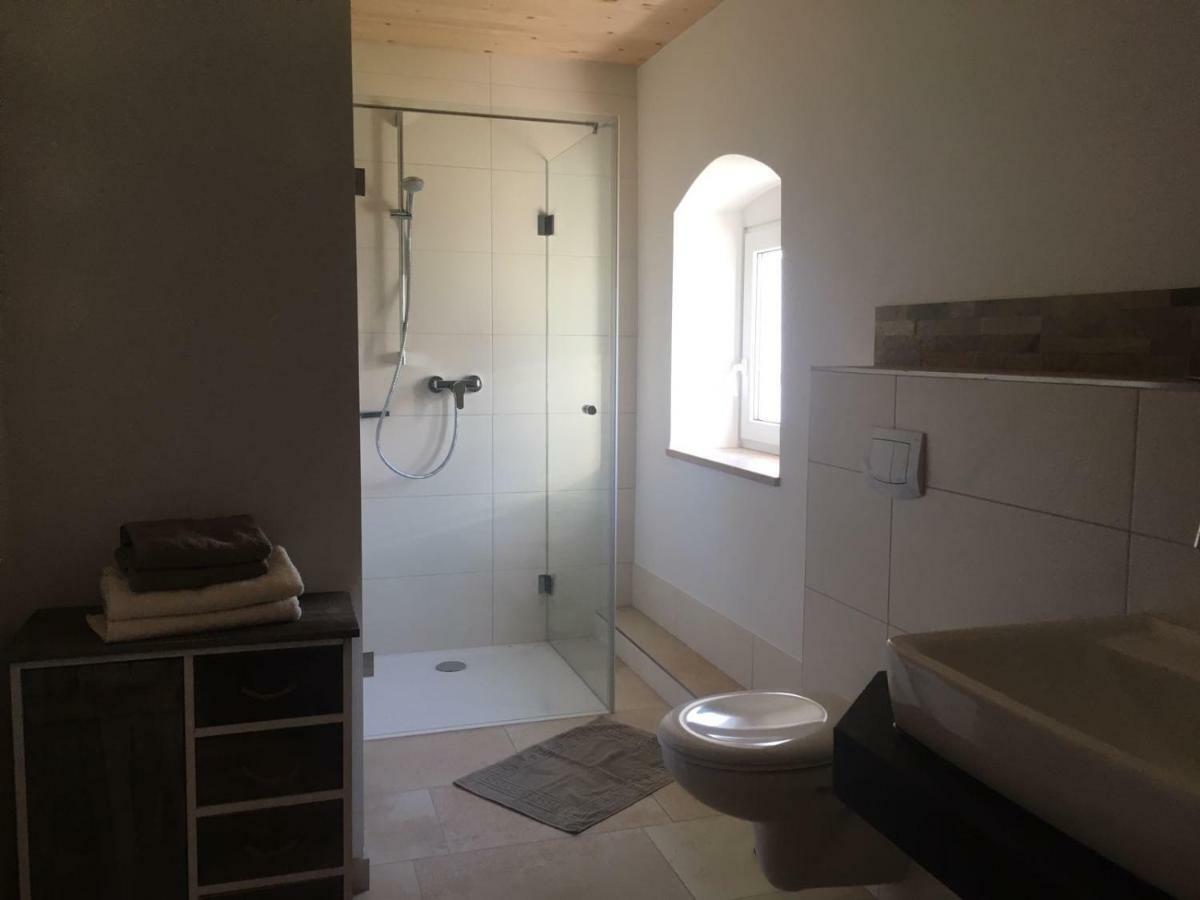 Ferienwohnung Zum Dorfwirt Riedenburg Buitenkant foto