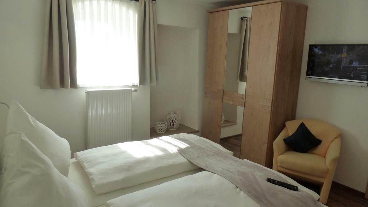 Ferienwohnung Zum Dorfwirt Riedenburg Buitenkant foto