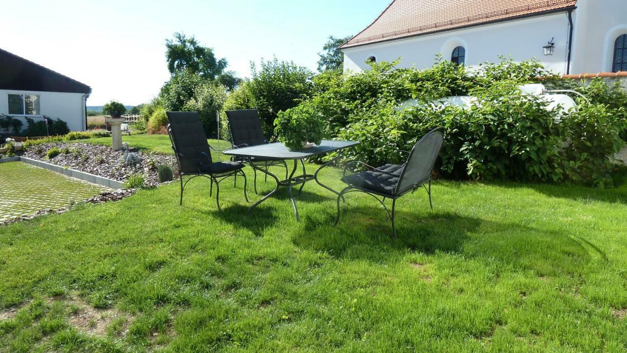 Ferienwohnung Zum Dorfwirt Riedenburg Buitenkant foto