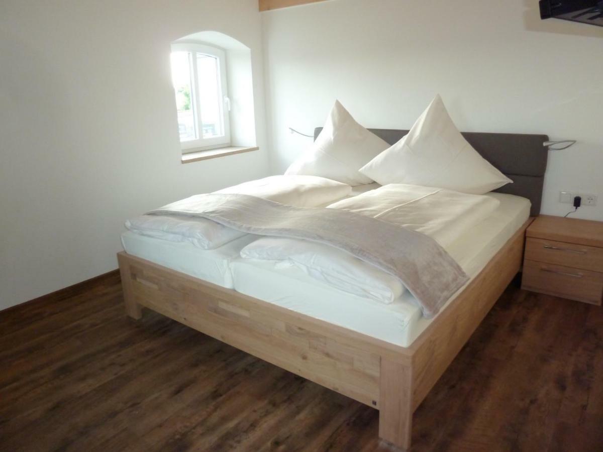 Ferienwohnung Zum Dorfwirt Riedenburg Buitenkant foto
